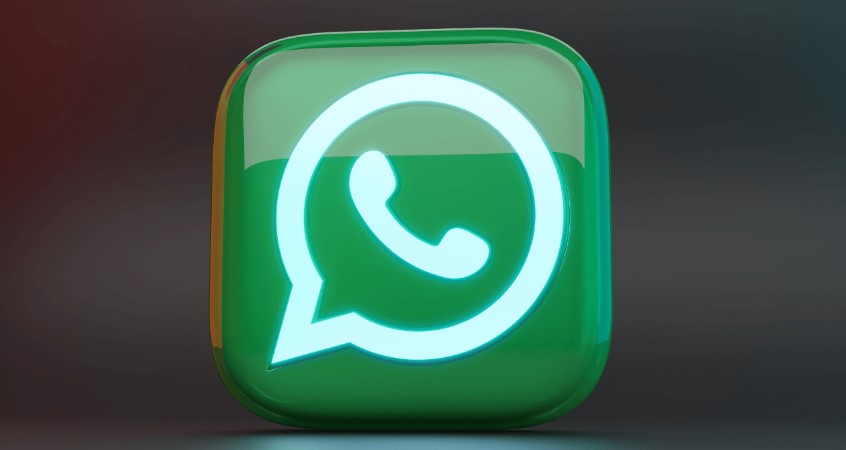 WhatsApp starts allowing to hide online status from desired contacts