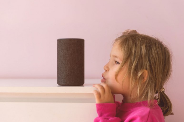 Voice assistants: Using them too much harms children