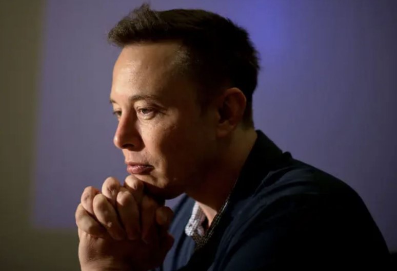 Elon Musk loses 200 billion dollars, the Guinness Book of Records rages: it is a world record
