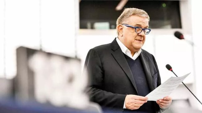 Brussels on alert confesses to EP corruption