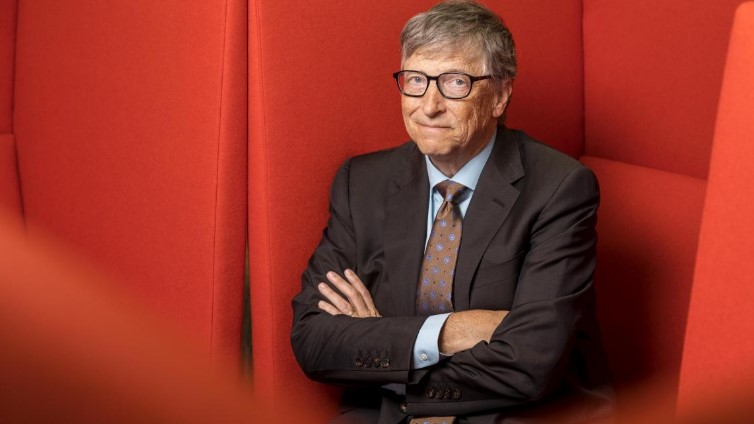 Which smartphone does Bill Gates use? The billionaire unveiled the answer on Reddit