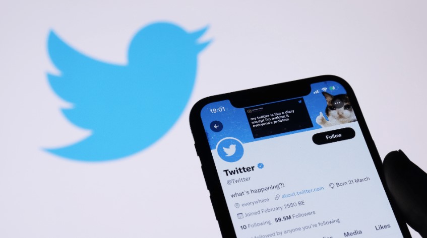 Twitter backs out on prioritizing algorithmic streaming on iOS and Android