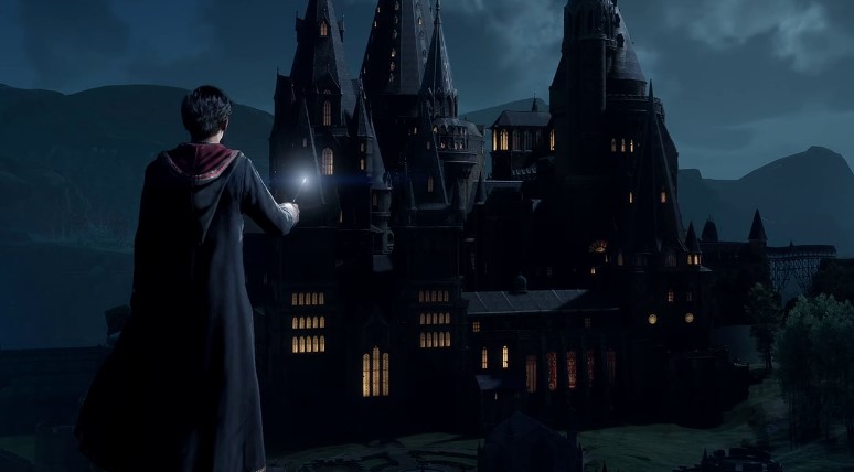 Hogwarts Legacy: A video showing the evolution of Hogwarts castle in video games