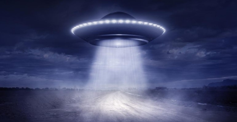 The curious application that allows you to report UFOs: "we want to be the Wikipedia of sightings"