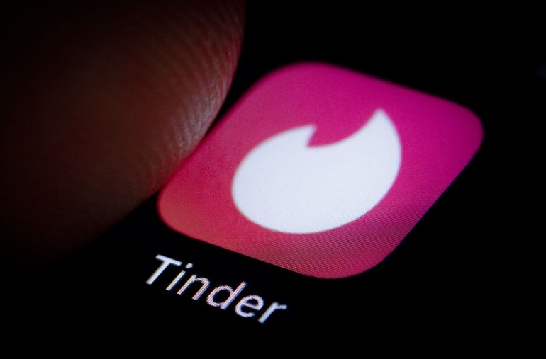 Tinder focuses on anonymity: incognito mode arrives (but only for those who pay)