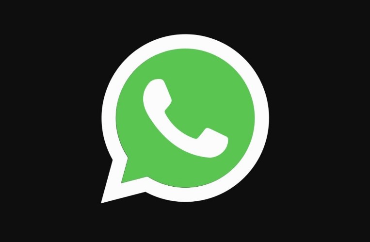WhatsApp will soon automatically translate voice notes into text messages
